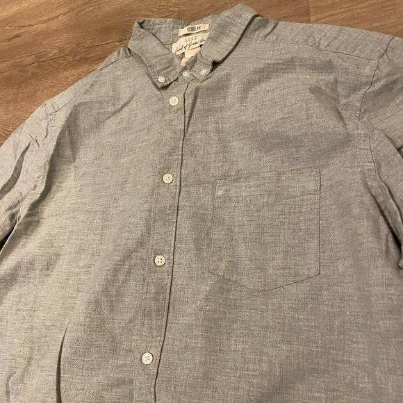 Men’s Button-Up Shirt - Picture 3 of 4
